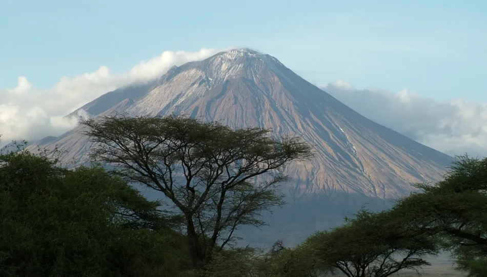 Ol doinyo Lengai, Blog